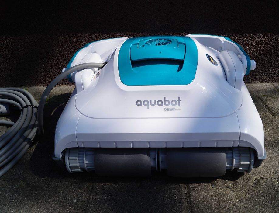 Odkurzacz robot do czyszczenia basenu BWT Aquabot WR300 z żyroskopem