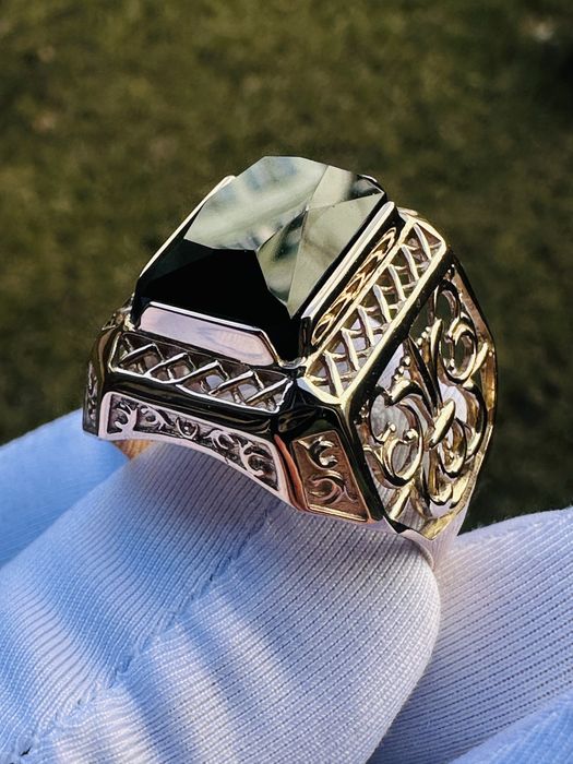 Мужской золотой перстень 585