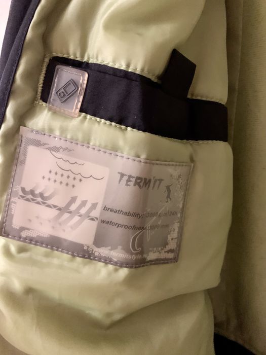 Куртка жіноча розмір  s termit