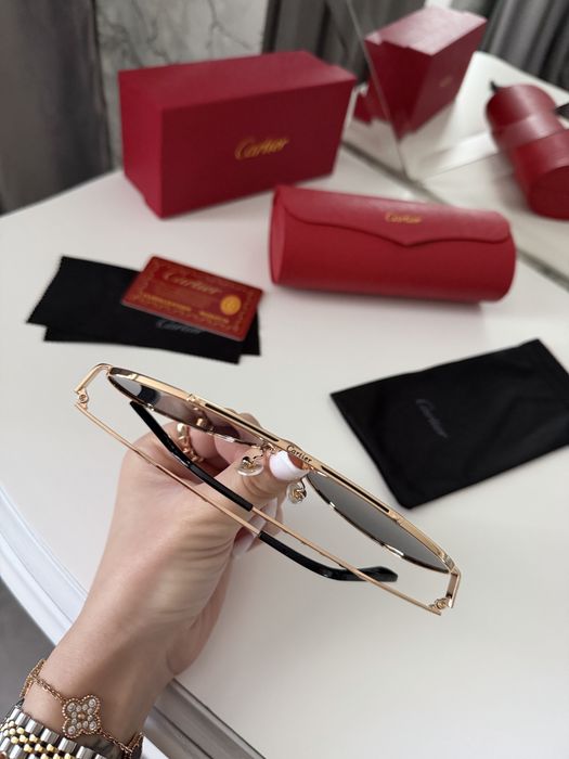 Солнцезащитные очки cartier полный комплект черные капля