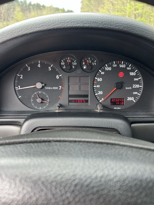 Audi A4 B5 1.8 benzyna POLECAM ZAPRASZAM
