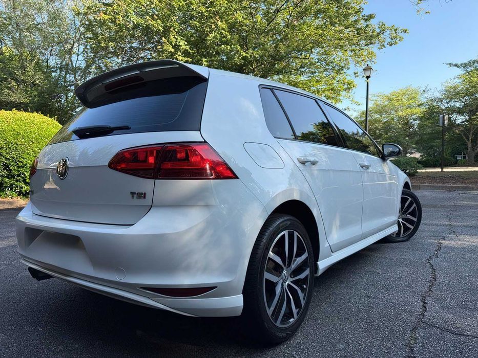 Volkswagen Golf      2015