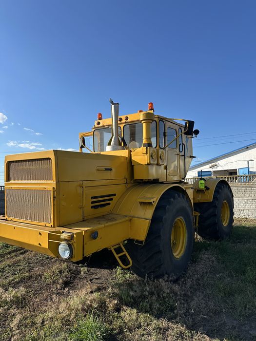 Трактор к701а . Кіровець. К700. Ямз240