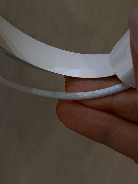 Кабель синхронізації даних Apple USB-C to Lightning Cable 1m (MUQ93)