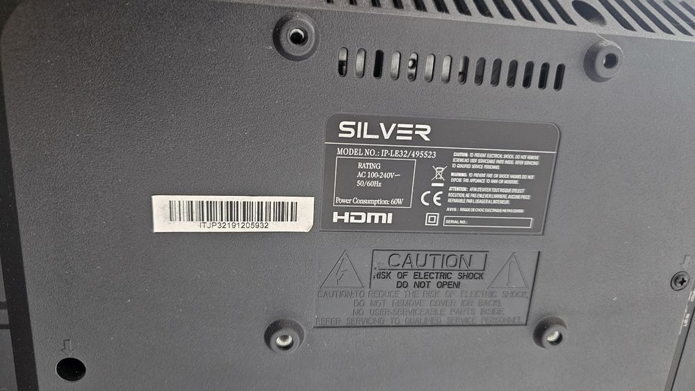 TV Silver 32 com controle remoto