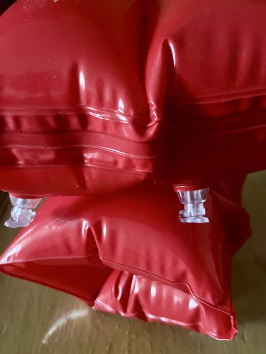 Жилет надувной и 2 нарукавника для плавания  детский ( от 3 до 6 лет)