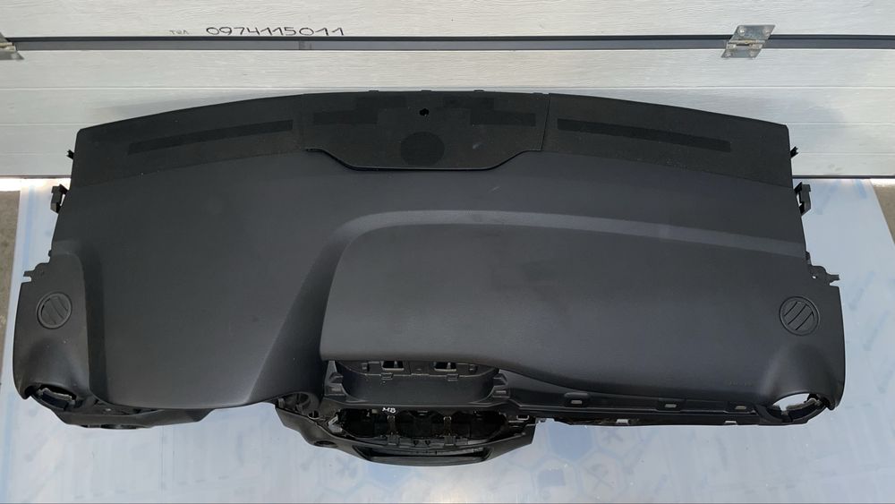 Торпедо панель Mercedes B-class