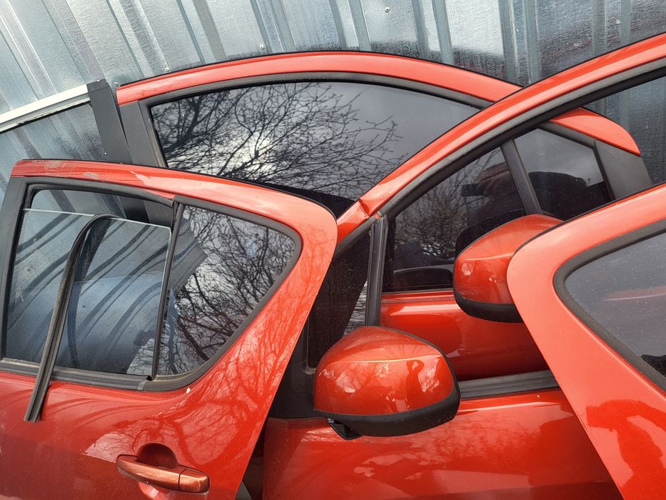 Зеркало стекло сузуки свифт сплеш опель агила б  SUZUKI OPEL AGILA