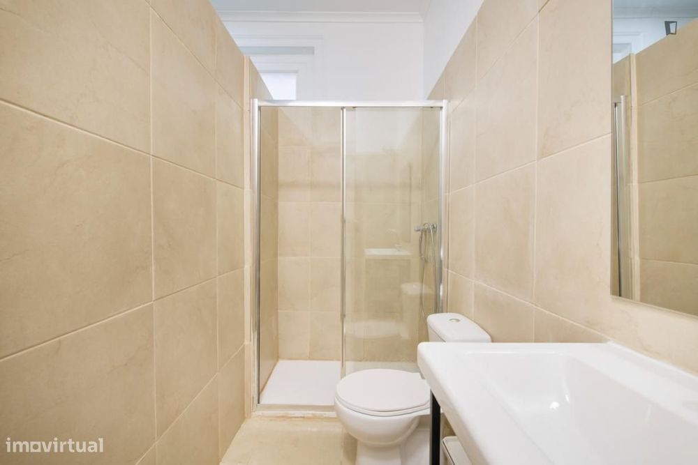 Quarto - localizado em Entrecampos Lisbon
