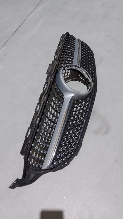 Grelha diamante mercedes  C W205