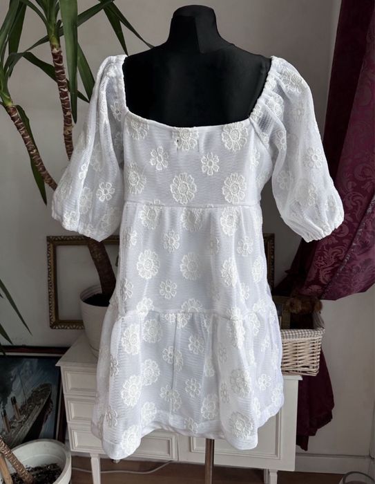 Asos Y.a.s. Koronkowa ażurowa haft kwiaty mini Biała 44 xxl 42 xl