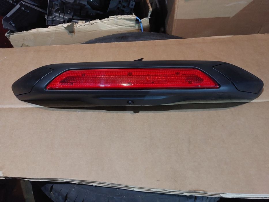 Tylna lampa stop ford transit mk8 25r