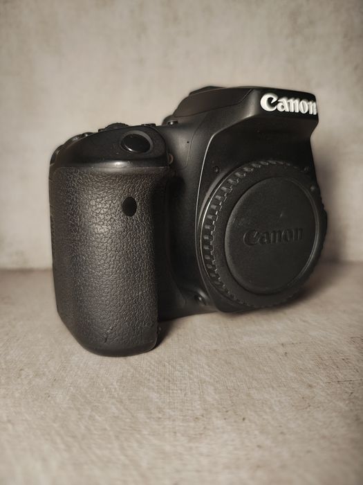 Aparat fotograficzny Canon 90D