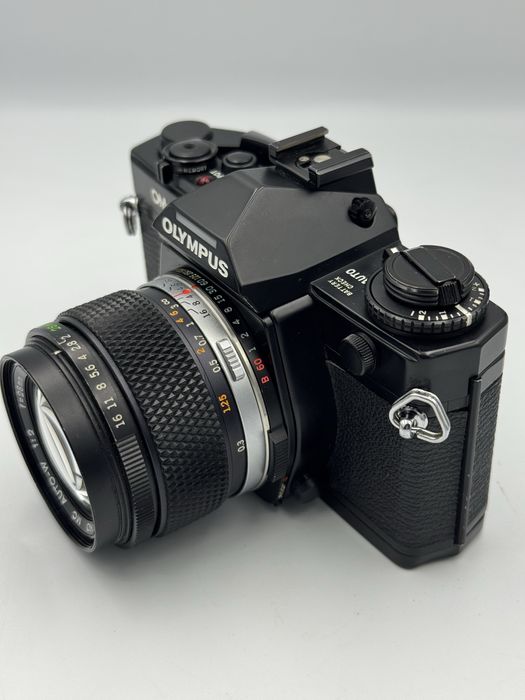 Olympus OM-4 + Zuiko 28mm f/2.0 MC Rare
