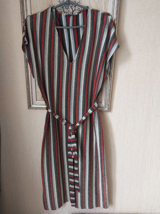 Платье    COS  котон  Платье в блестящую полоску ZARA