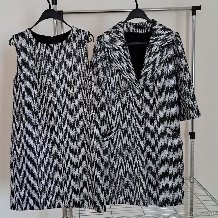 Комплект жіночий: пальто та сарафан