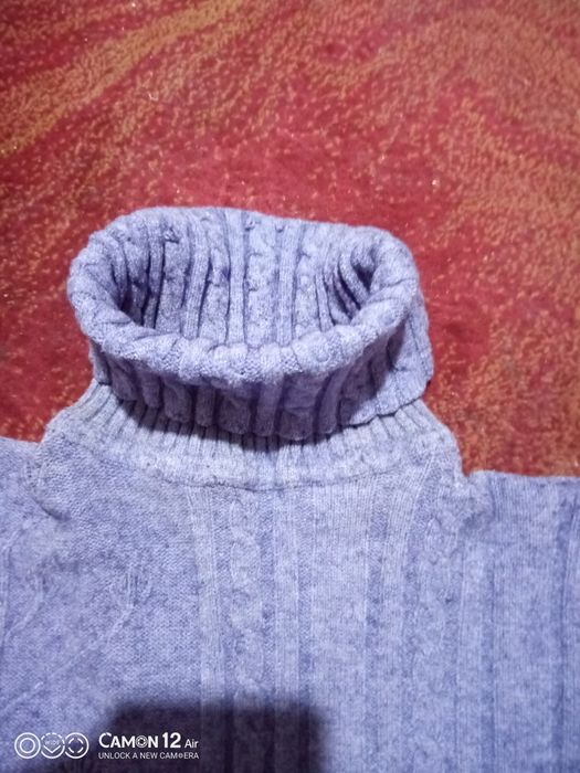 Свитера женские.