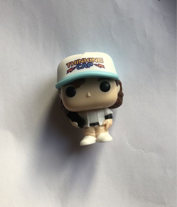 Varios funkos Stranger Things - Kinder Joy & Mcdonald’s