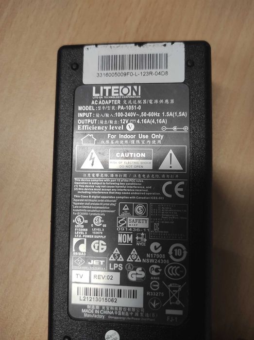 12V 4.16A Charger64409242944515122