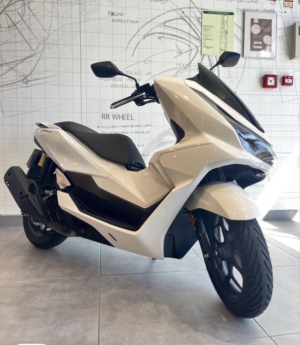 Aluguer/Rent Honda PCX 125