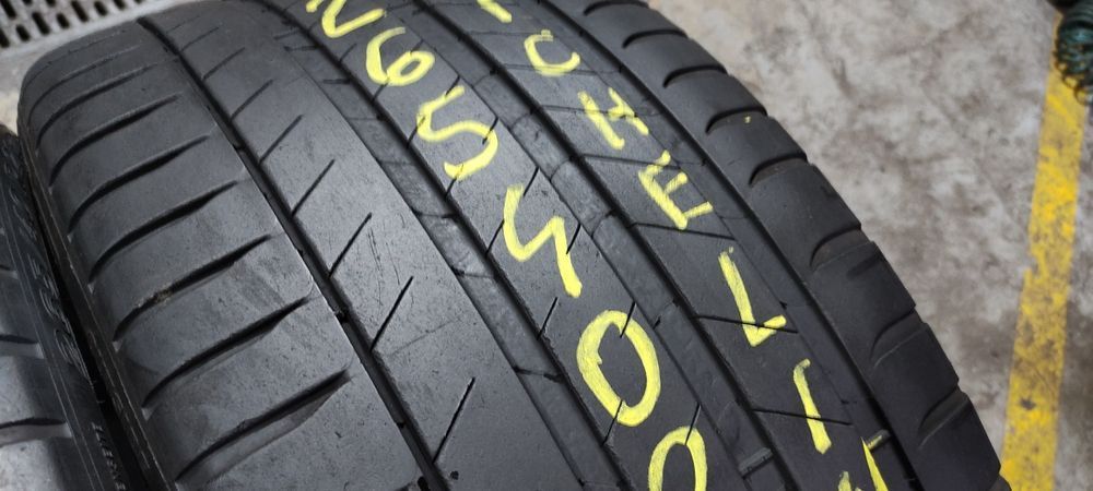 Pneus 265/40/21 semi novos