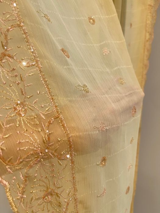 Вишита тканина тюль штора розшита бісером