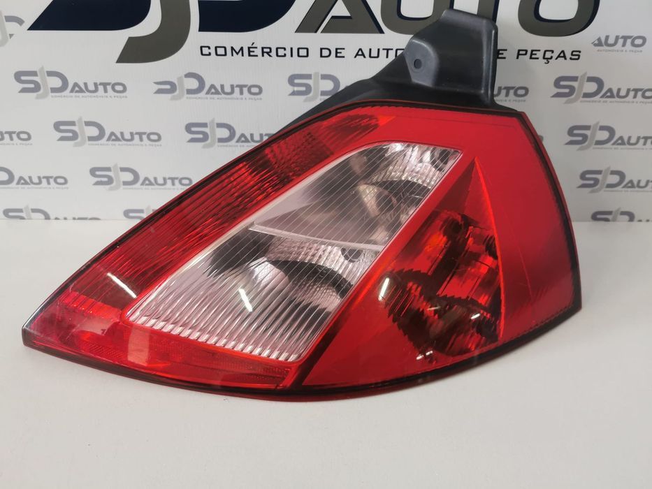 Farolim painel direito - Renault Megane II