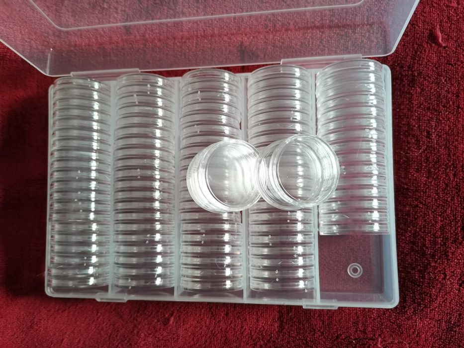 Caixa com 100 cápsulas para moedas de 5€