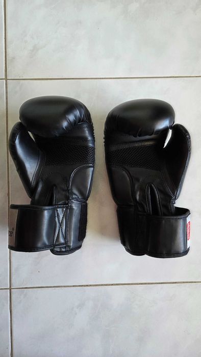 Luvas de treino de boxe