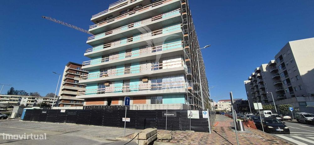 New T1 Apartment in a Closed Condominium
