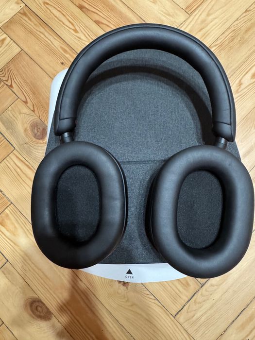 Sony WH-1000XM5 чорні