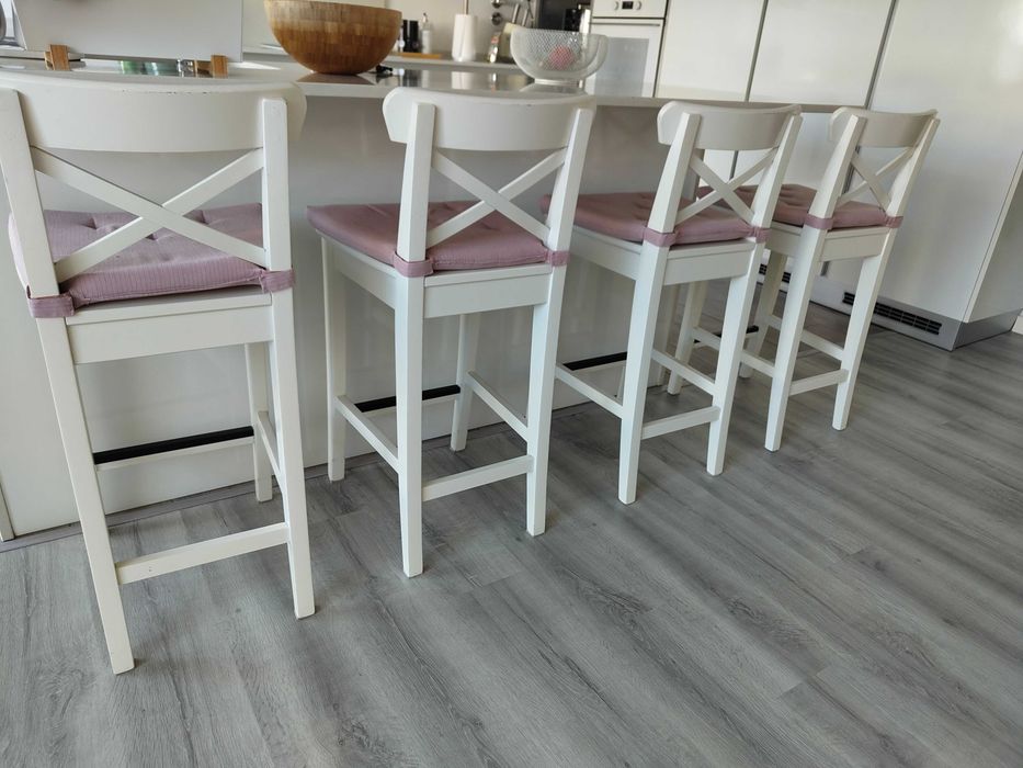 Bancos Altos de Cozinha IKEA ROSENTORP - Vendo Conjunto
