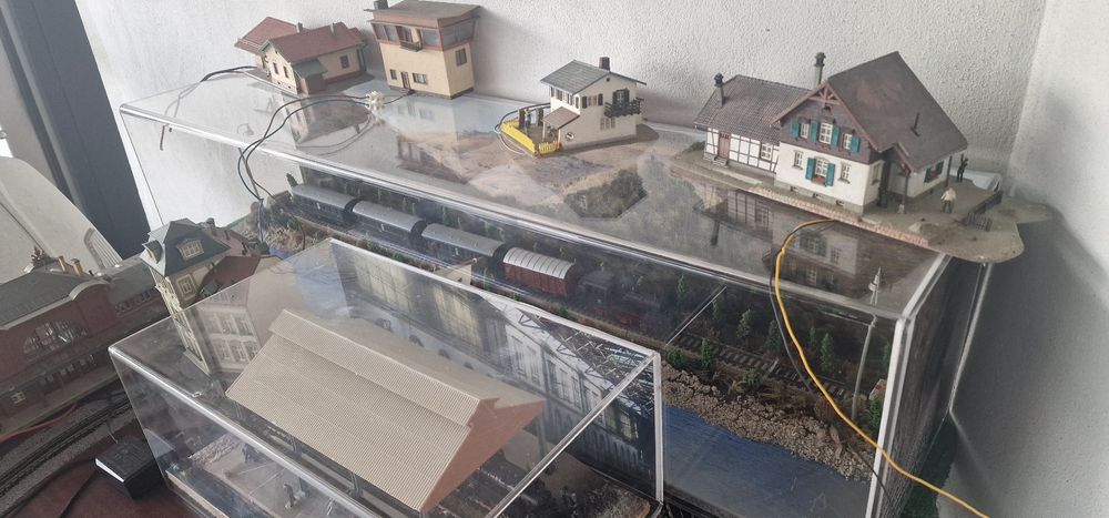 Cenarios linha douro artesanais com ou sem comboios para natal.