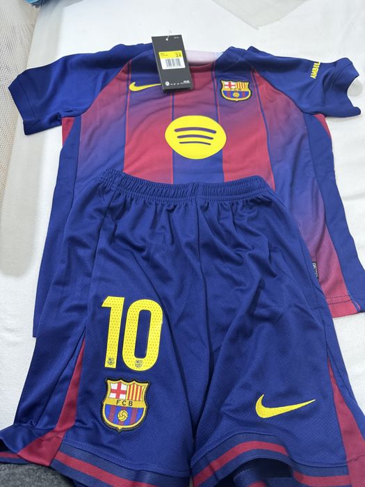 Equipamento Barcelona 8/10 anos