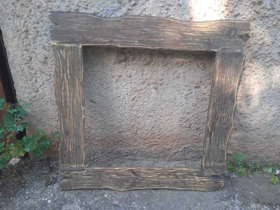 Деревяная рама для картины.