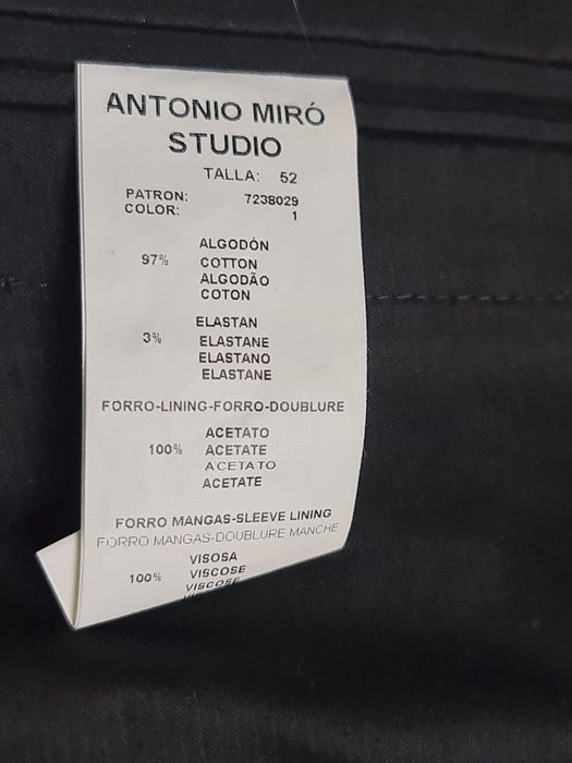 Casaco homem Antonio Miro 52