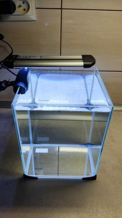 Zestaw Diversa nanoled 10 - akwarium 20x20x25cm + LED