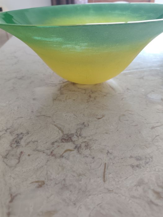Taça ou vaso em vidro