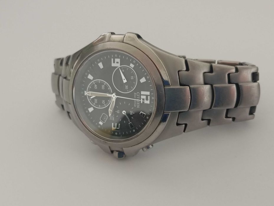 Zegarek Citizen Eco-Drive Saphire, Titanium