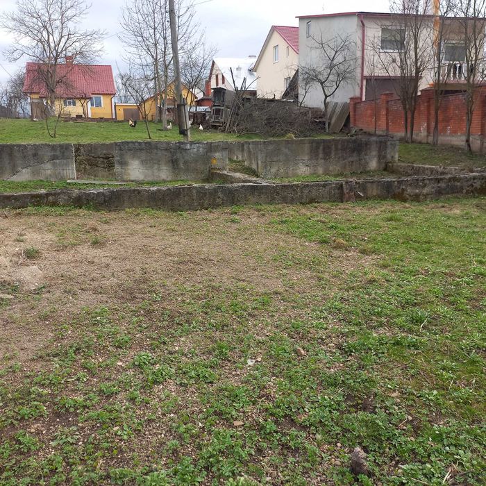 Продам земельну ділянку з фундаментом м.Самбір