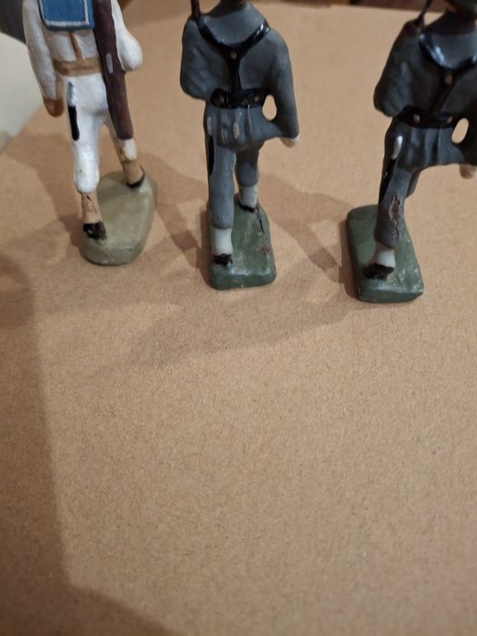 Bonecos antigos portugueses Pratas marinha exercito