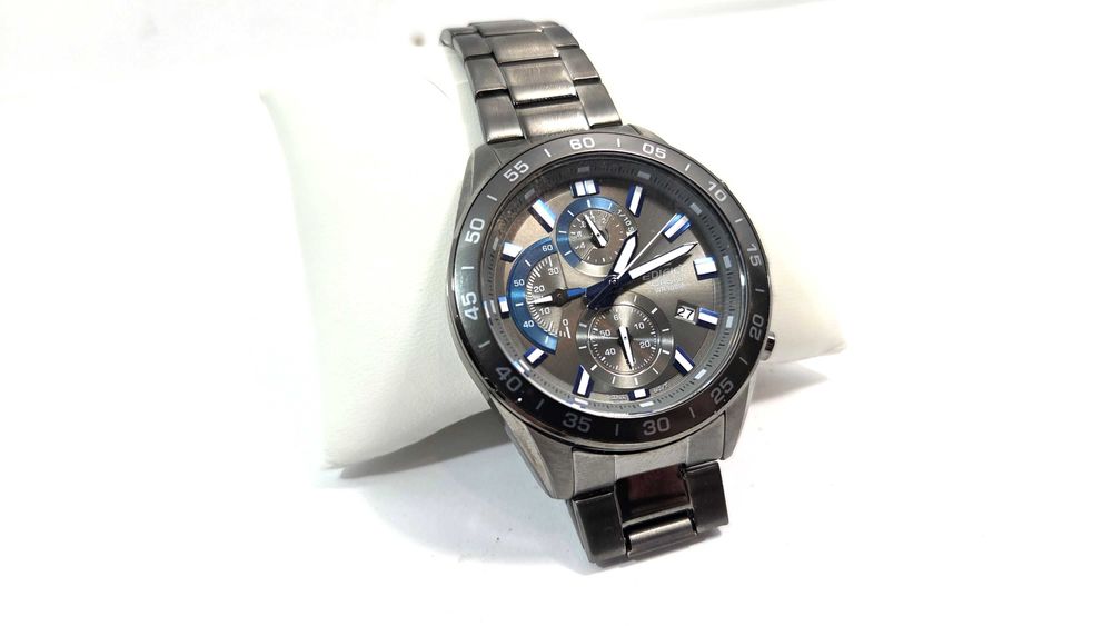 męski zegarek CASIO EFV-550GY-8AVUEF EDIFICE 100M