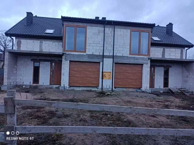 Dom w zabudowie blizniaczej (bliźniak)