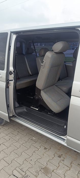 VW Transporter T5- zarejestrowany na 8 osób