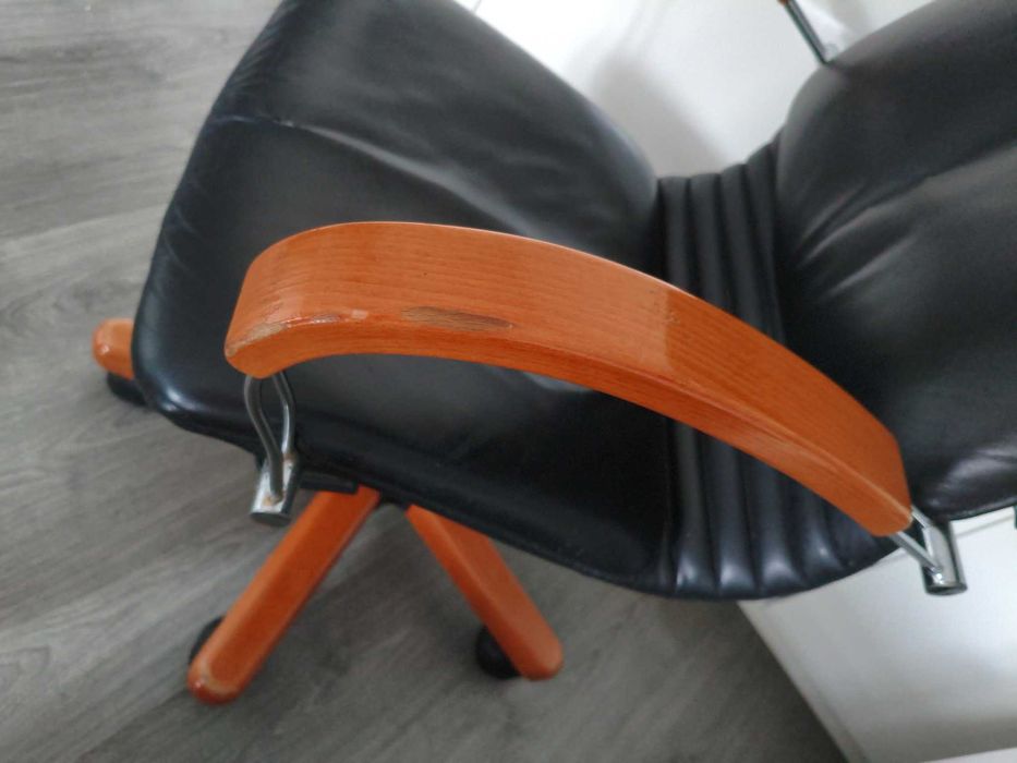 Skórzany fotel biurowy/gabinetowy