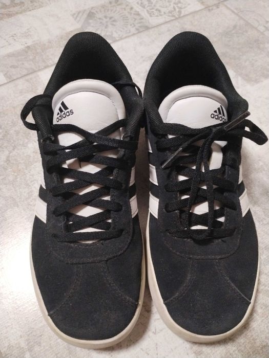 кросівки adidas оригінал