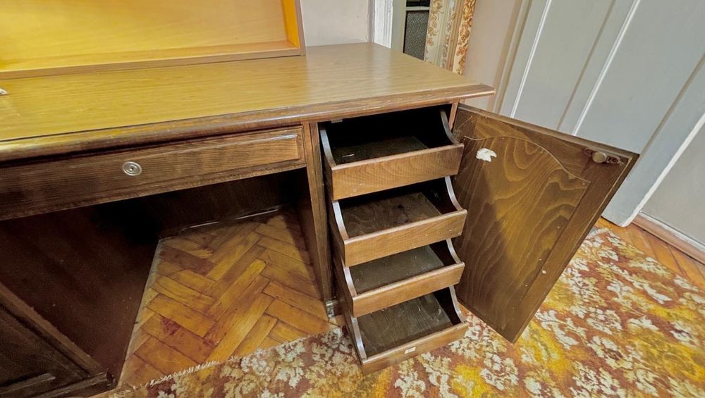 Ретто письмовий стіл 1982 р.,  антикварний письмовий стіл