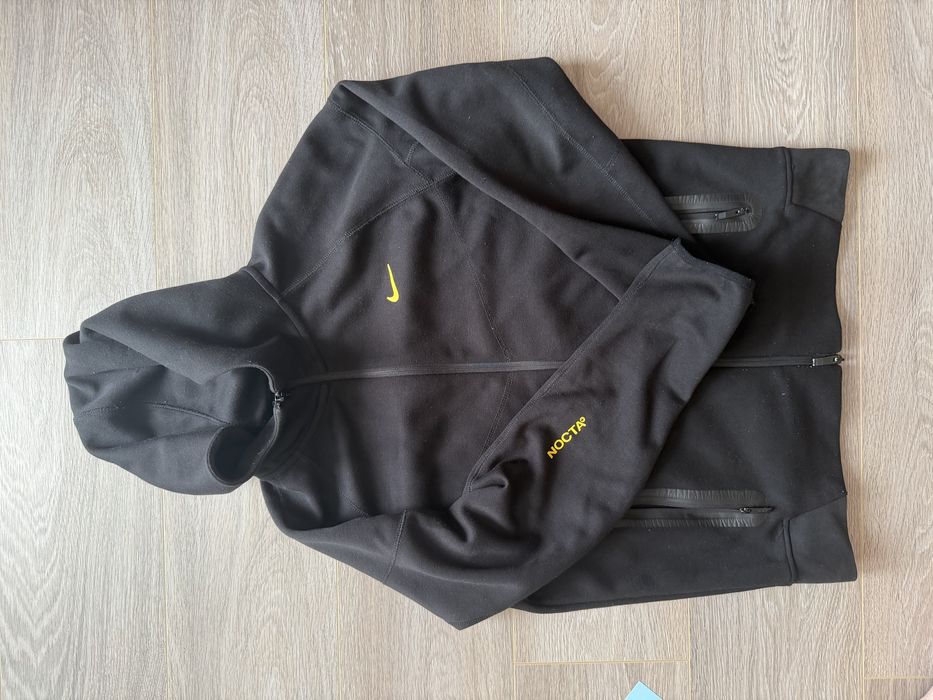 зіпка nike nocta