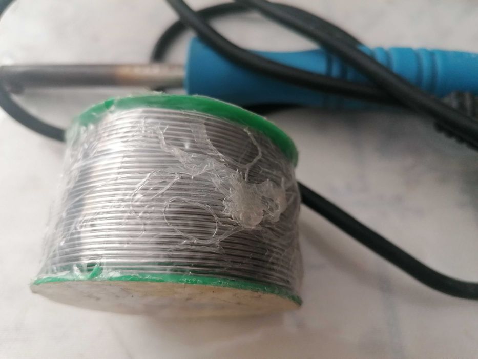 Ferro de soldar, para eletronica, 40w, com rolo de solda
