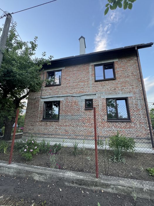 Продаж окремого будинку в Солонці.